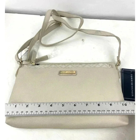 Tommy Hilfiger Beige Pebble Leather Crossbody Purse with Pouch Twice as Nice - Picture 9 of 16